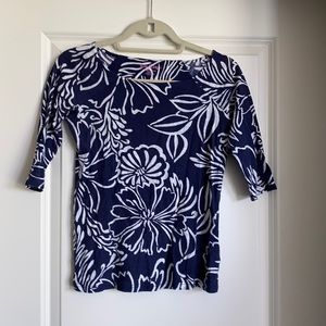 Festive, comfy shirt!